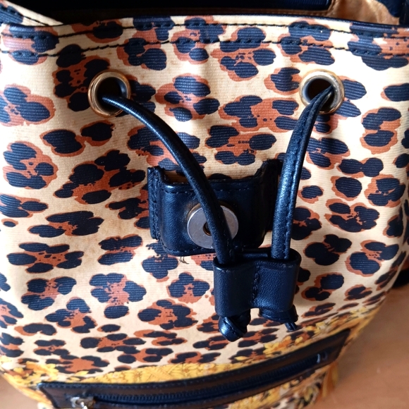 Gianni Versace ✨️LIKE NEW GOLD ERA Vintage Leopard Sunburst Backpack - Picture 14 of 17